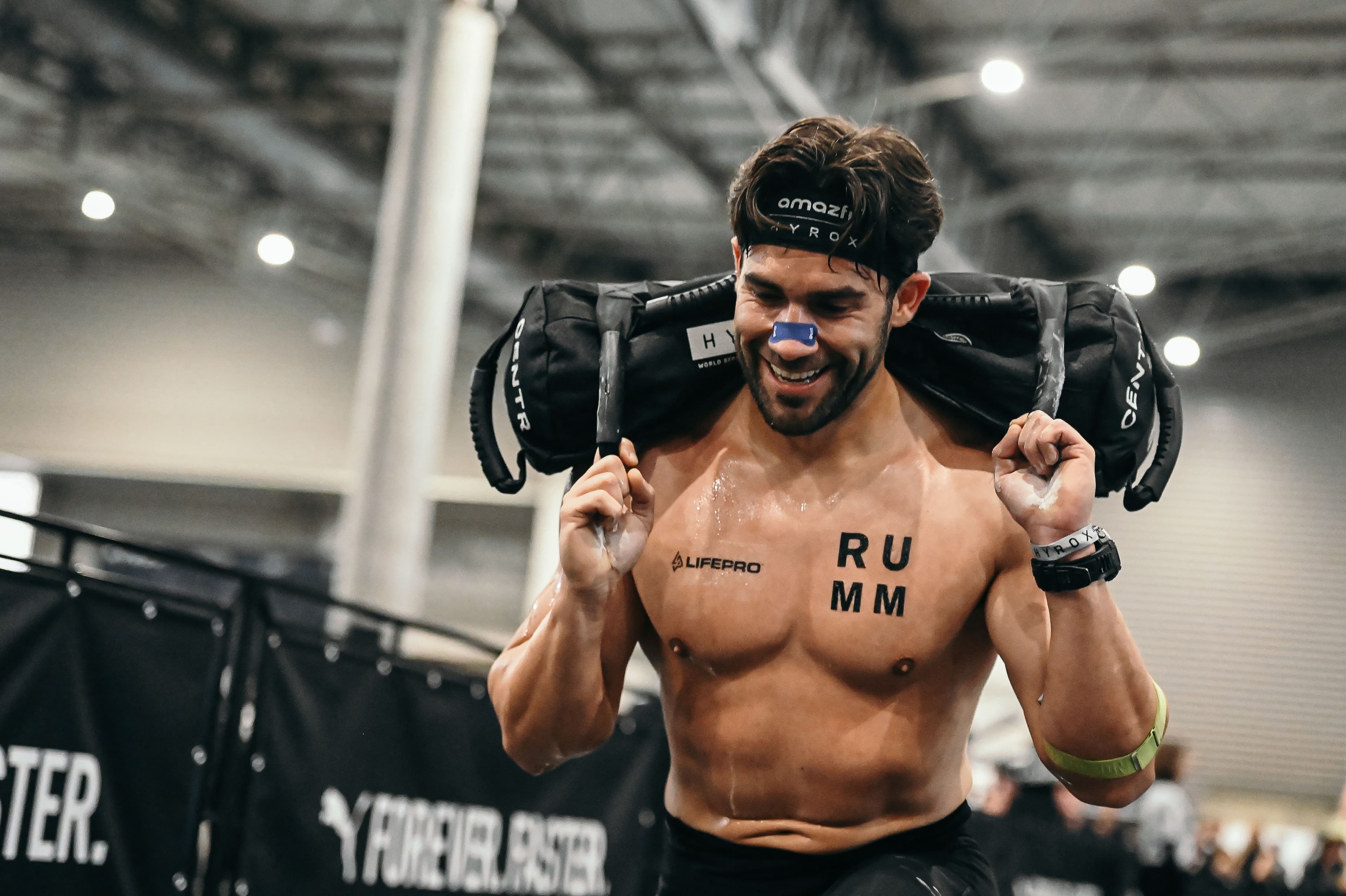 Pacomont en acción — entrenamiento híbrido HYROX